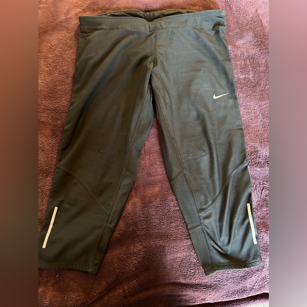Nice dri fit capri